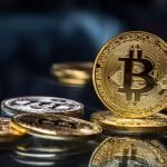 bitcoin munten op een tafel