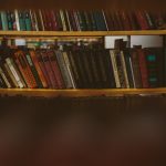 boekenkast met boeken erin